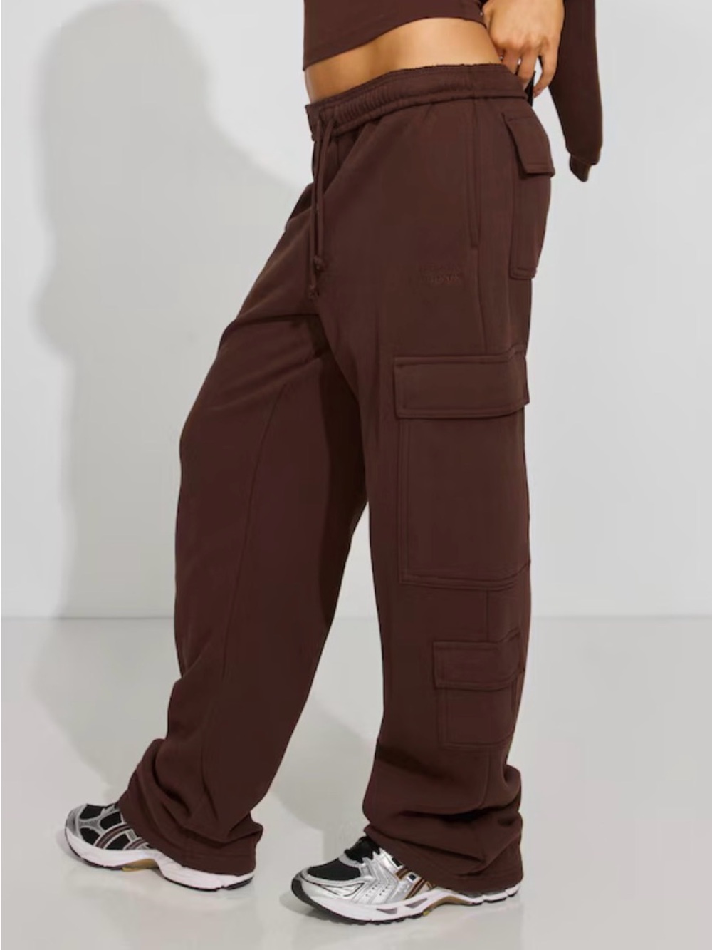 NWT Women’s Cargo Sweatpants - Brown - Picture 1 of 6
